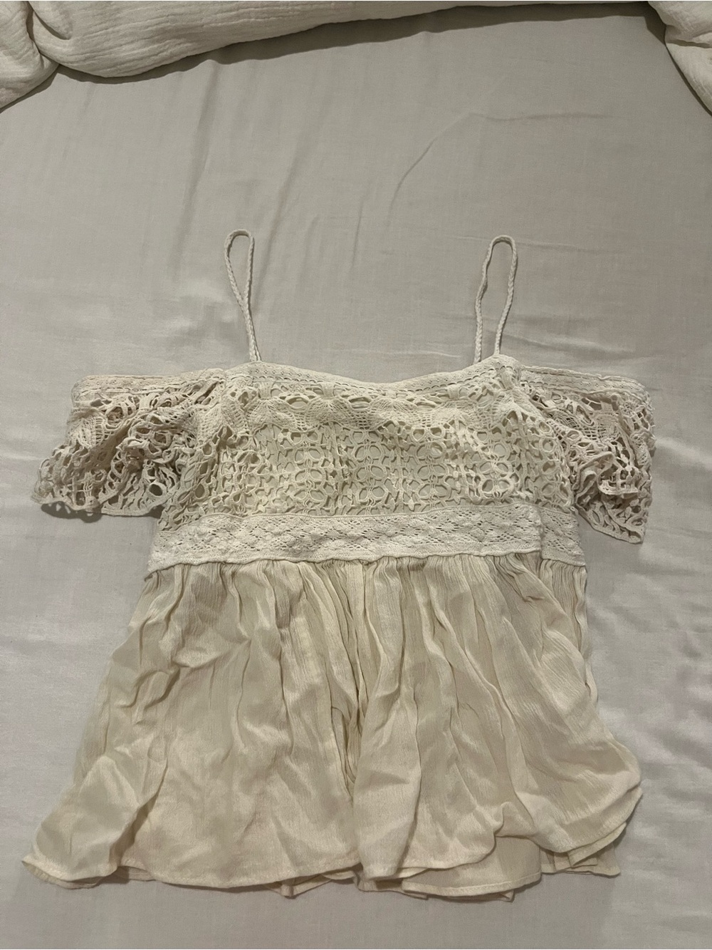 American Eagle Outfitters Cream Lace Off-Shoulder Tank